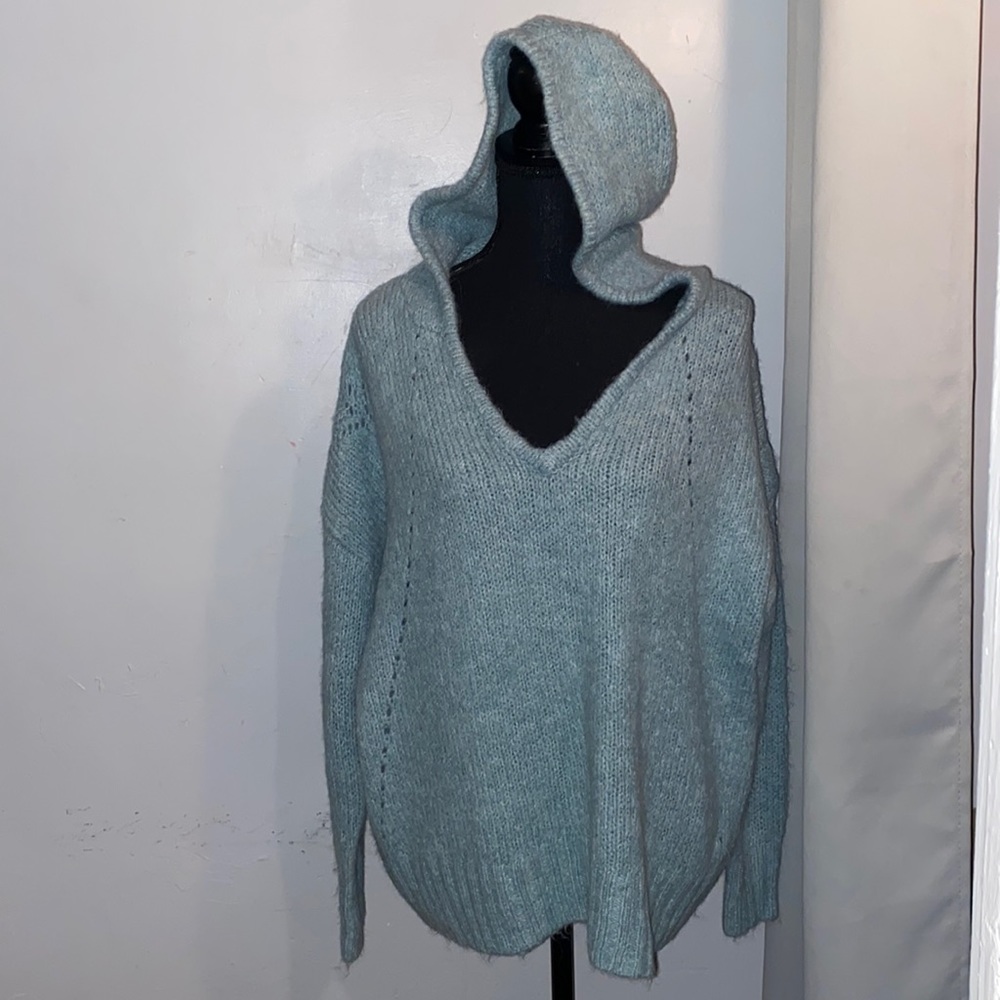 American Eagle hoodie knit sweater size M